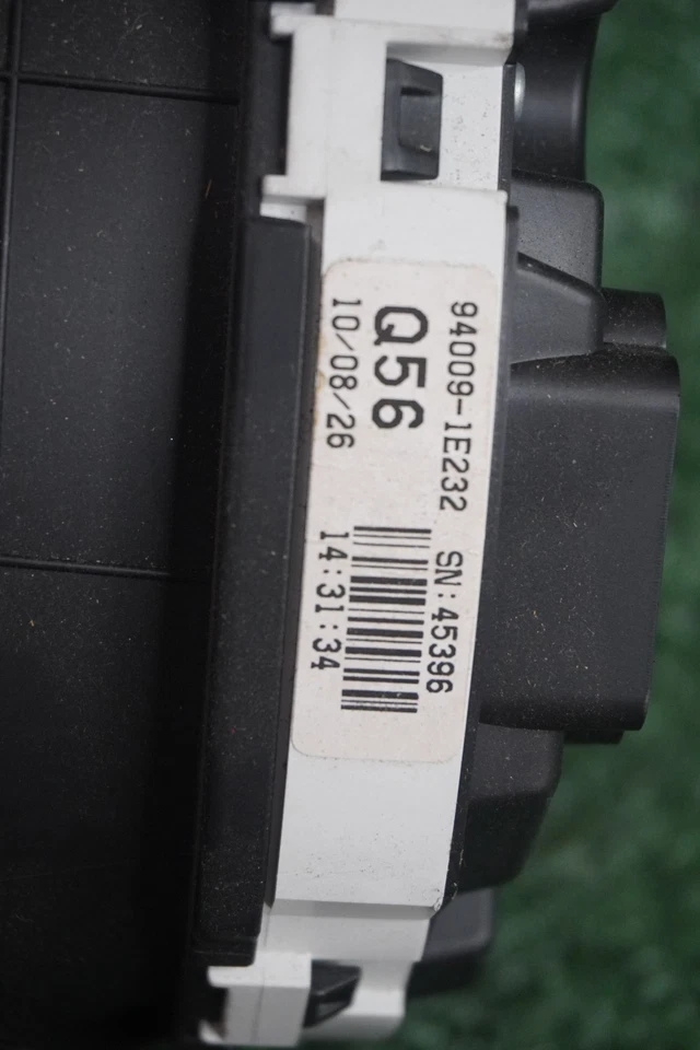 2010 2011 HYUNDAI Accent Speedometer Gauge Cluster OEM 98K Miles 940091E232 - Image 4 of 4