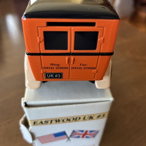 Vintage EASTWOOD Co.  1931 FORD PANEL TRUCK LIMITED ED 1:25 DieCast Bank England - Foto 4 di 6