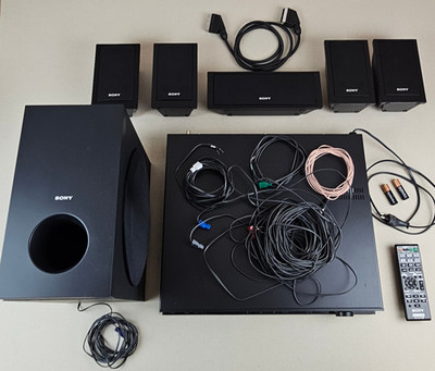 Sony DVD Home Theatre System DAV-DZ330 SONY 5.1 Surround Boxen Fernbedienung Zub