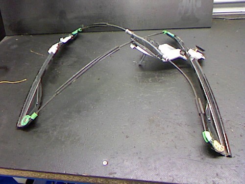 Fensterheber Rechts R VW Polo 60 6 N/6 KV Limousine Farbe Grün Bj 1995