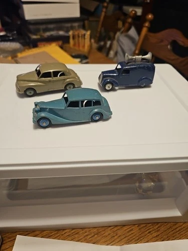 3 Dinky Toy Cars 1950s Made In England  Morris Oxford,triumph,unknown Make