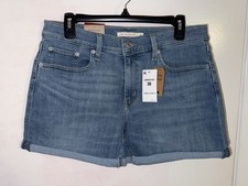 NWT Levi's Mid Length Women s Size 30 Blue Jean Denim Light Wash Shorts NEW