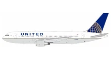 IF762UA0525 Inflight 767-200ER 1/200 Model N73152 United Airlines w/Stand