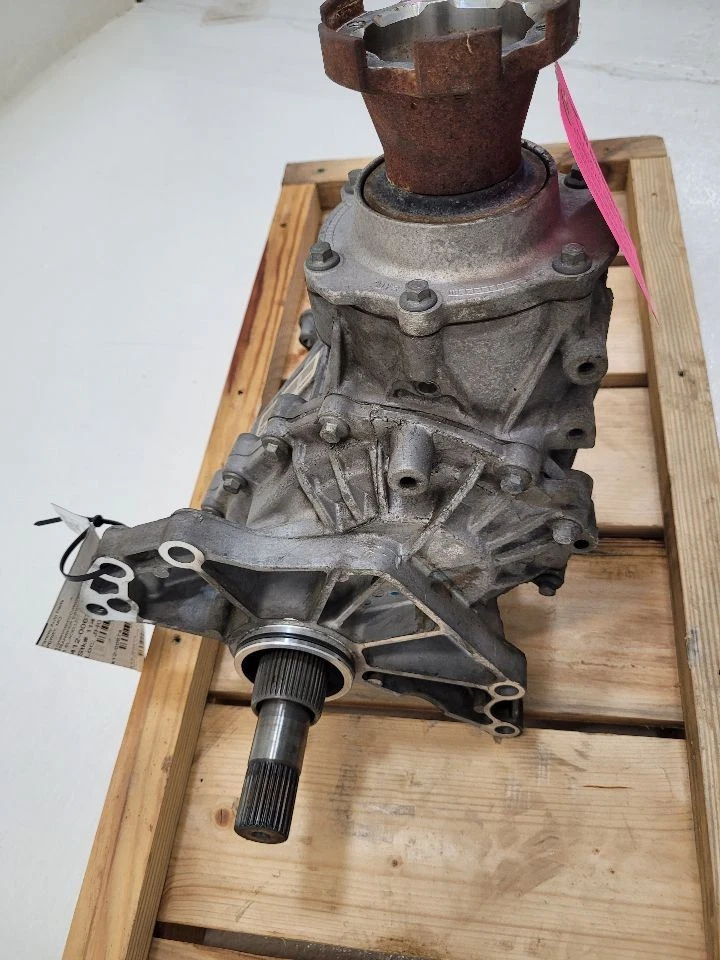 2008 2009 2010 2011 2012 2013 2014 2015 BUICK ENCLAVE Transfer Case - Image 3 of 4