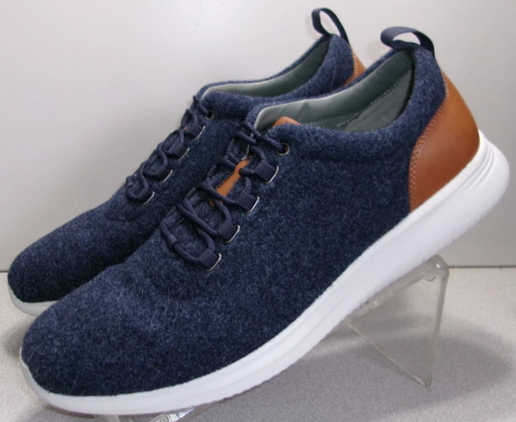 Johnston & Murphy Blue Solid Casual Shoes for Men for sale  display picture 2