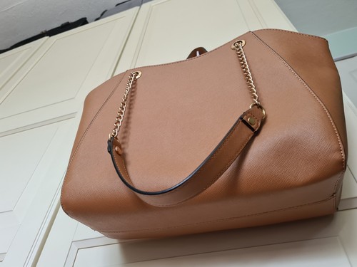Carvela Tan Tote bag, Immaculate Condition, Rarely Used - Picture 3 of 13