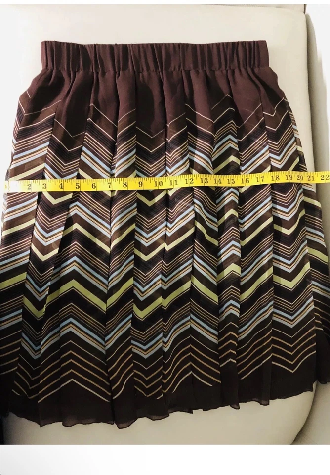 Harolds 100% 真丝裙尺寸 6 A 字五颜六色的夏季打褶条纹休闲 — 第 4/4 张图片