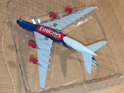 Geminijets Airbus A380-800 EMIRATES AIRLINES NBA 1/400 Die Cast Model Airplane - Picture 5 of 11