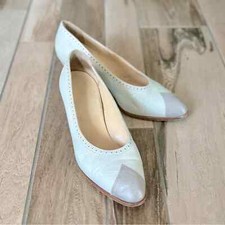 GUCCI Vintage Wing Tipped Nautral Bone Nappa Leather Heels, sz. 37.5