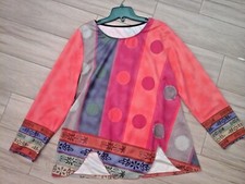 Multi Color Geometric Round Neck Long Sleeve Tunic Top.   Size L