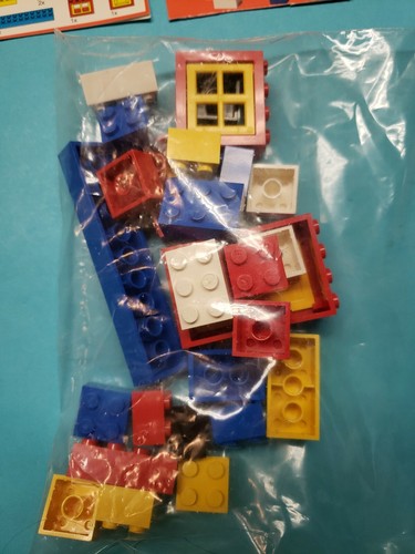 Lego Set 1670 Basic Building Set Trial Size Complete Instructions! - Picture 3 of 4
