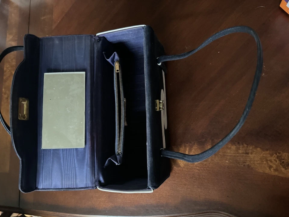 Cartera Stylecraft Miami vintage azul gamuza blanca bordada y espejo años 50 Foto 2 de 4