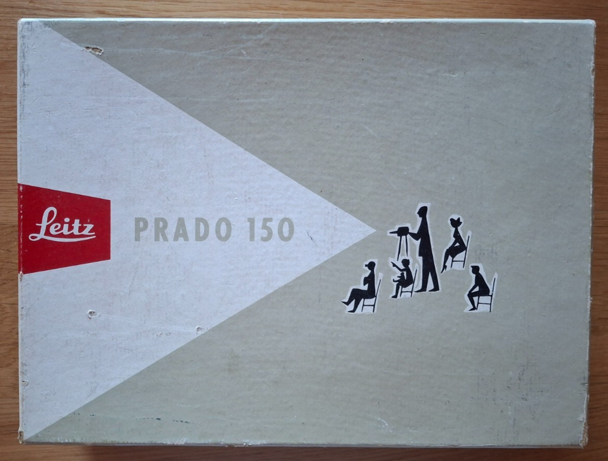 LEITZ PRADO 150 proiettore diapositive