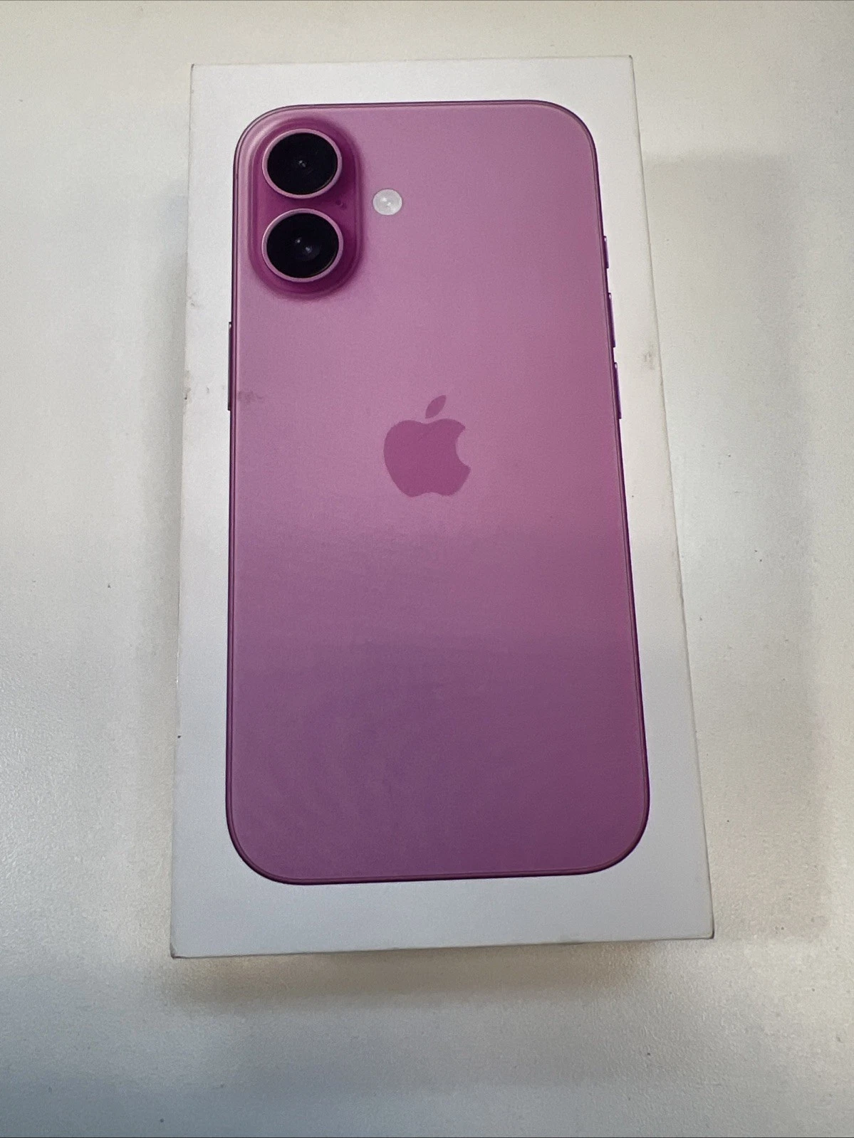 iPhone 16 128GB — Open Box, Unused (AT&T Locked) thumbnail 3