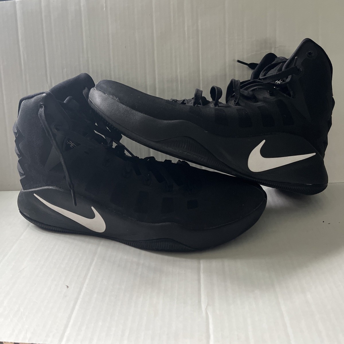 Nike Hyperdunk 2015 Men display picture 1