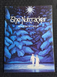 THE NUTCRACKER New York City Ballet 9x12" 32pg Program FN+ 6.5 Souvenir Books