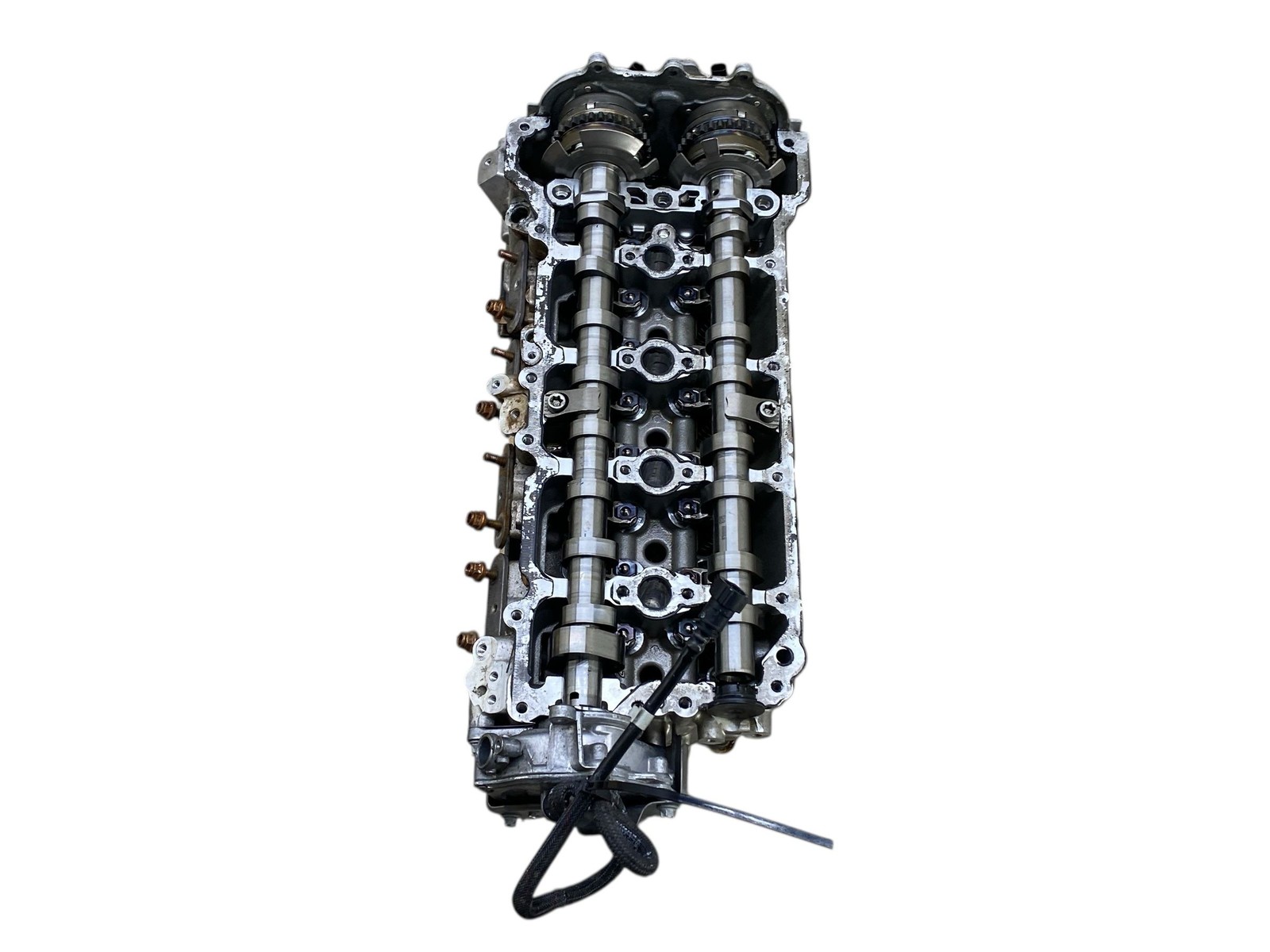 2022 Aston Martin V8 Vantage 4.0L M177 Right Engine Cylinder Head oem