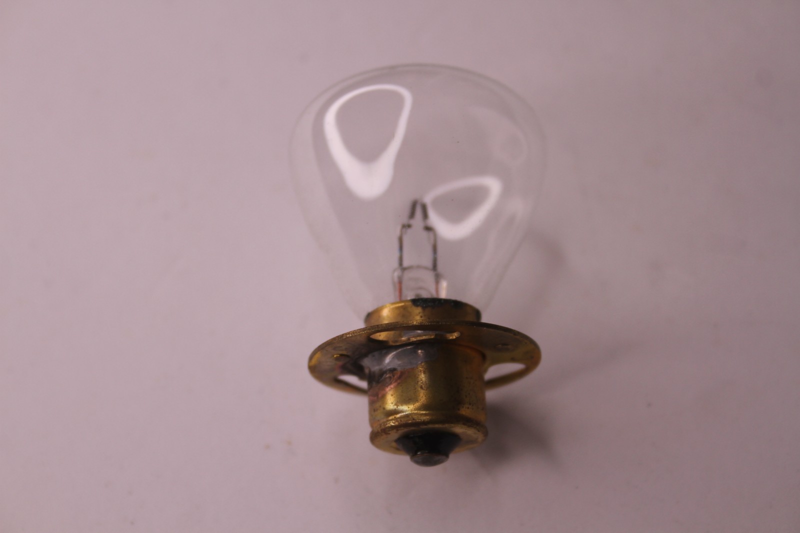 | 50 Watt 5.9 Volt | Rp11 Bulb Shape | Ba15s