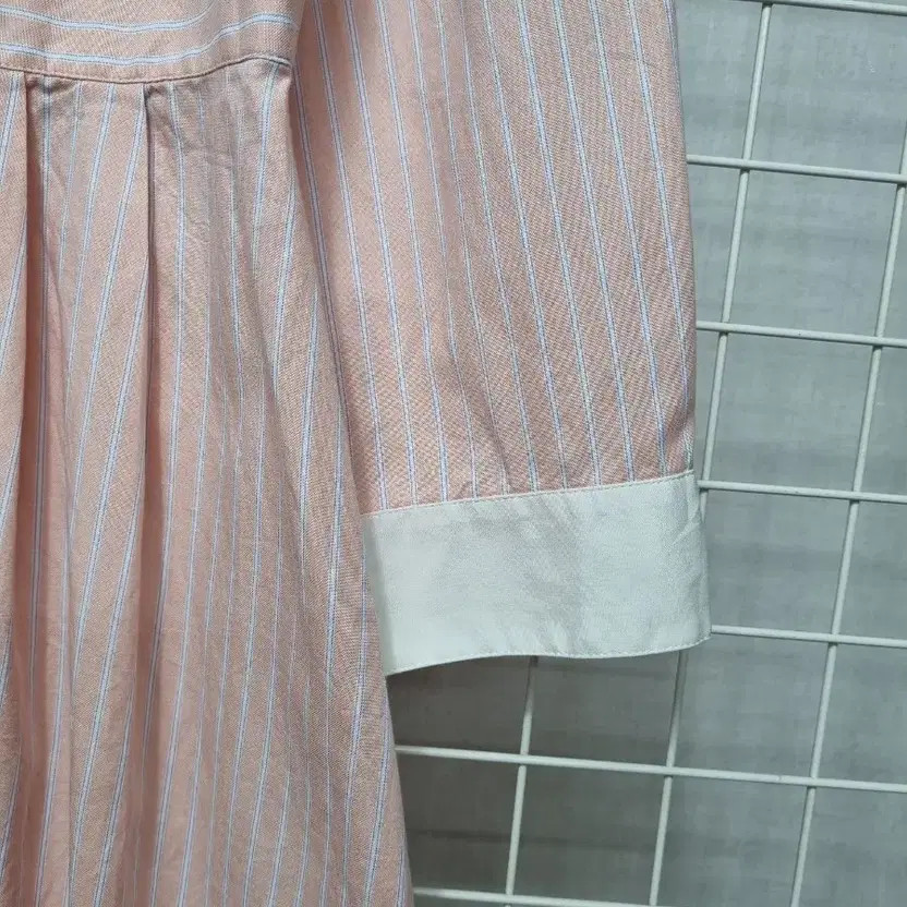 Burberry Blue Label Mini Dress Size 38 Japan Ver. thumbnail 6