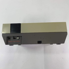 Consola de videojuegos Nintendo Entertainment System NES NES-001 gris cubierta de control