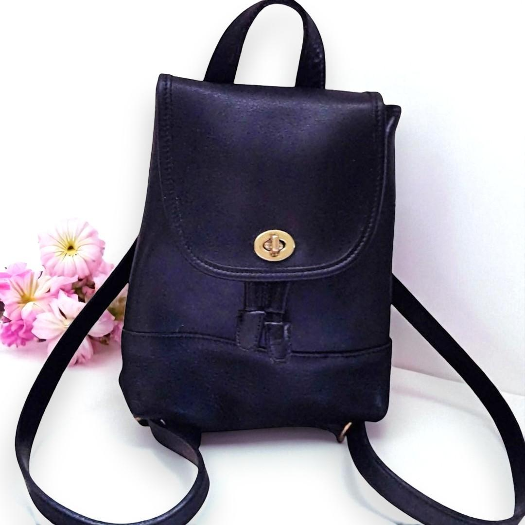 Old Coach Backpack glove-tanned leather black turnlock  display picture 1