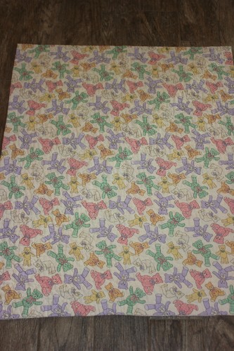 VTG Handmade Baby Quilted Blanket Pastel Bears & Hearts Signed! Embroidered Edge - Picture 6 of 7