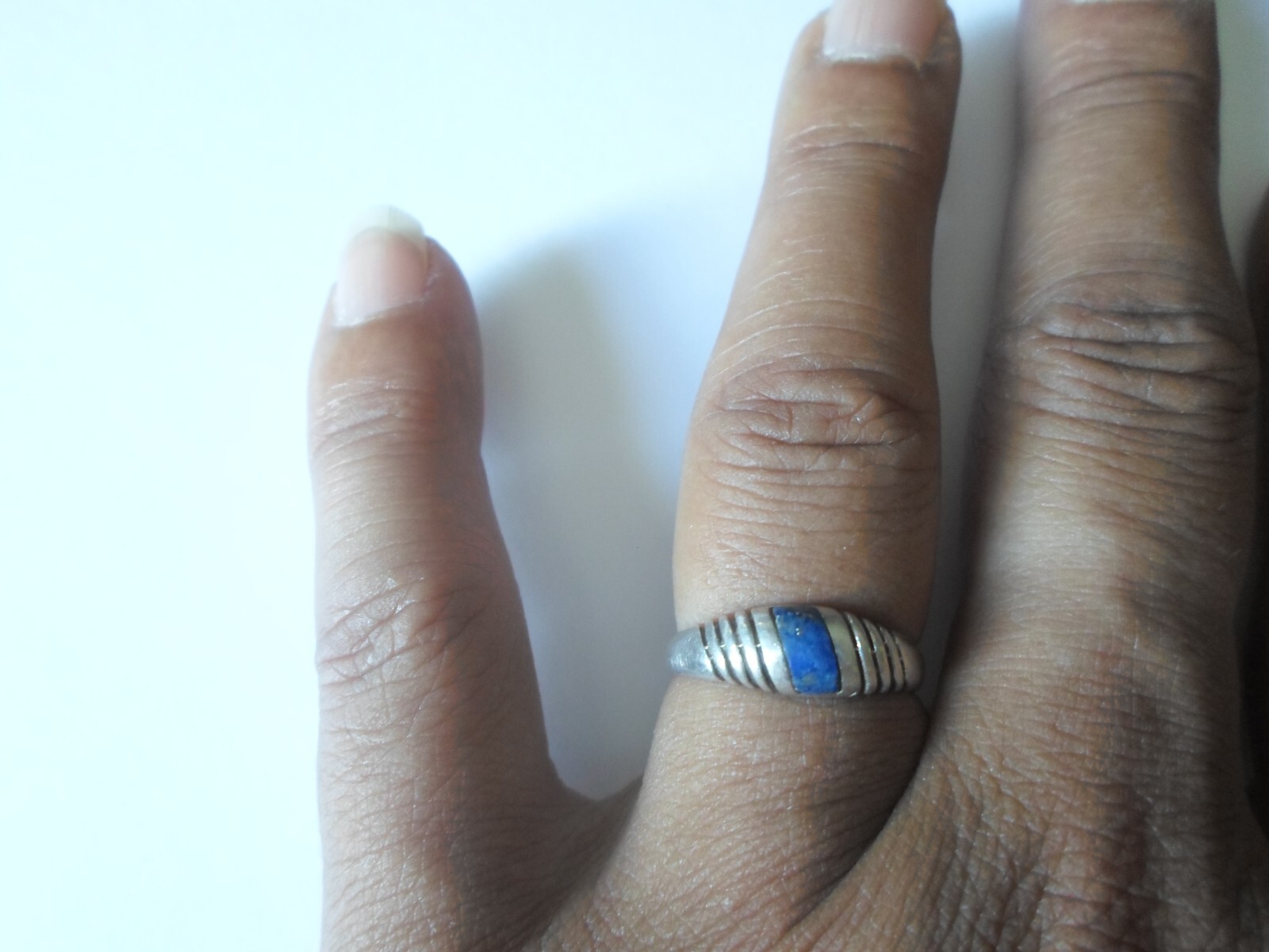 solid silver ring, lapis lazuli cabochon, chisele… - image 1