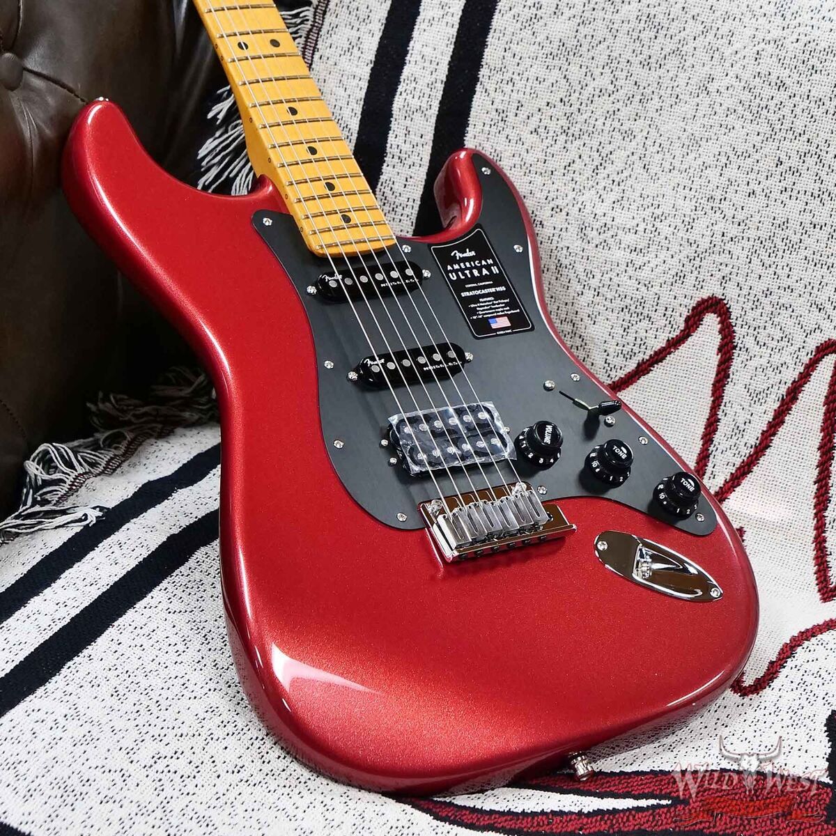 Fender American Ultra II Stratocaster HSS Maple Fingerboard Fender American Ultra II Stratocaster HSS Maple Fingerboard