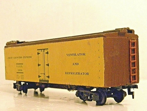 Northeastern Ice Reefer ~ FRUIT GROWERS EXPRESS ~ Rd# FGEX 31938 - HO - Picture 4 of 8