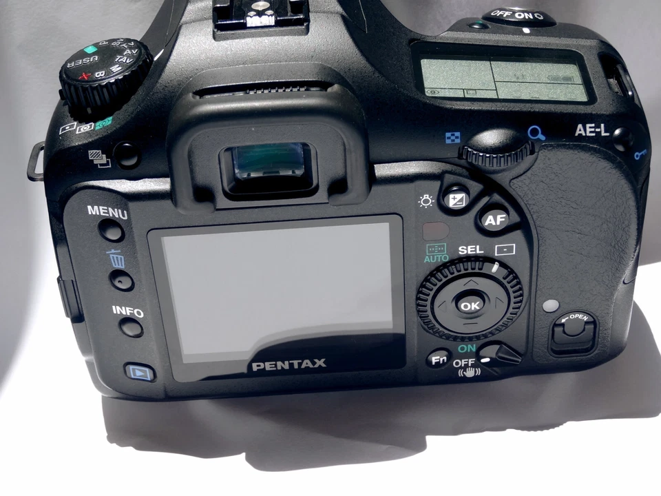 MINT: Pentax K10D DSLR Spiegelreflexkamera Gehäuse 10.2MP CCD 27K Shutter Count - Bild 3 von 4