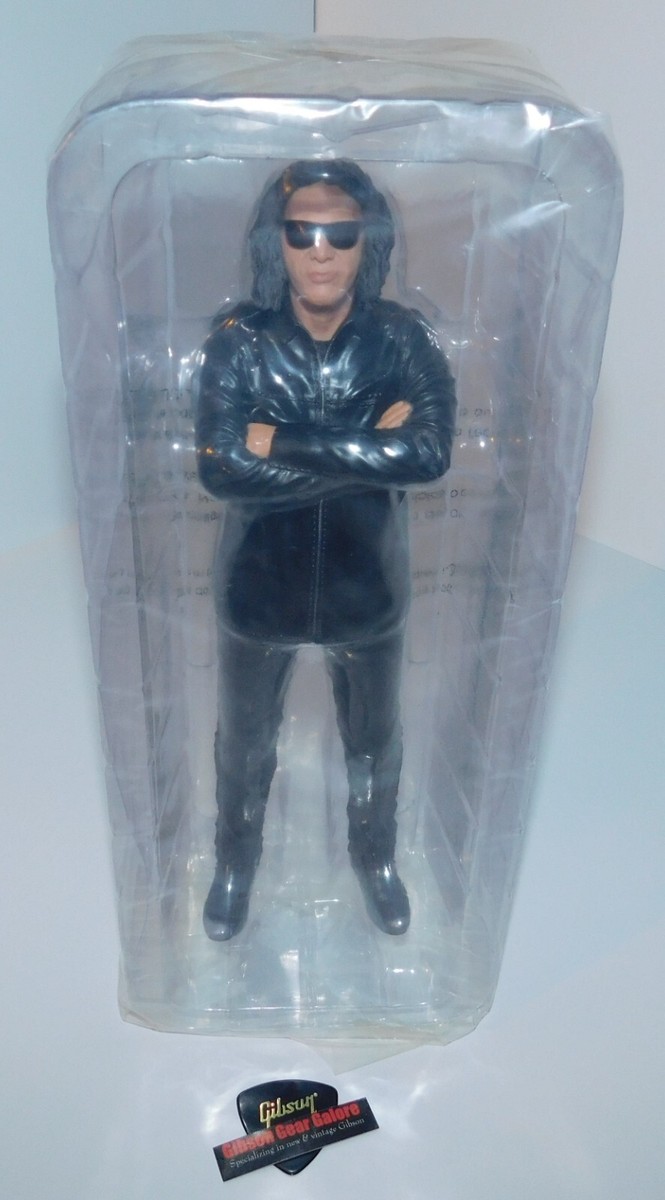 Kiss Gene Simmons The Vault Box Set LTD Action Figure Coin Kiss Gene Simmons The Vault Box Set LTD Action Figure Coin