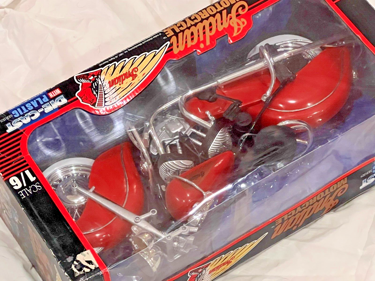 セール Indian Motorcycle 1/6スケール 赤 Indian Motorcycle 1/6 Scale Red Die Cast Toy Metal Model
