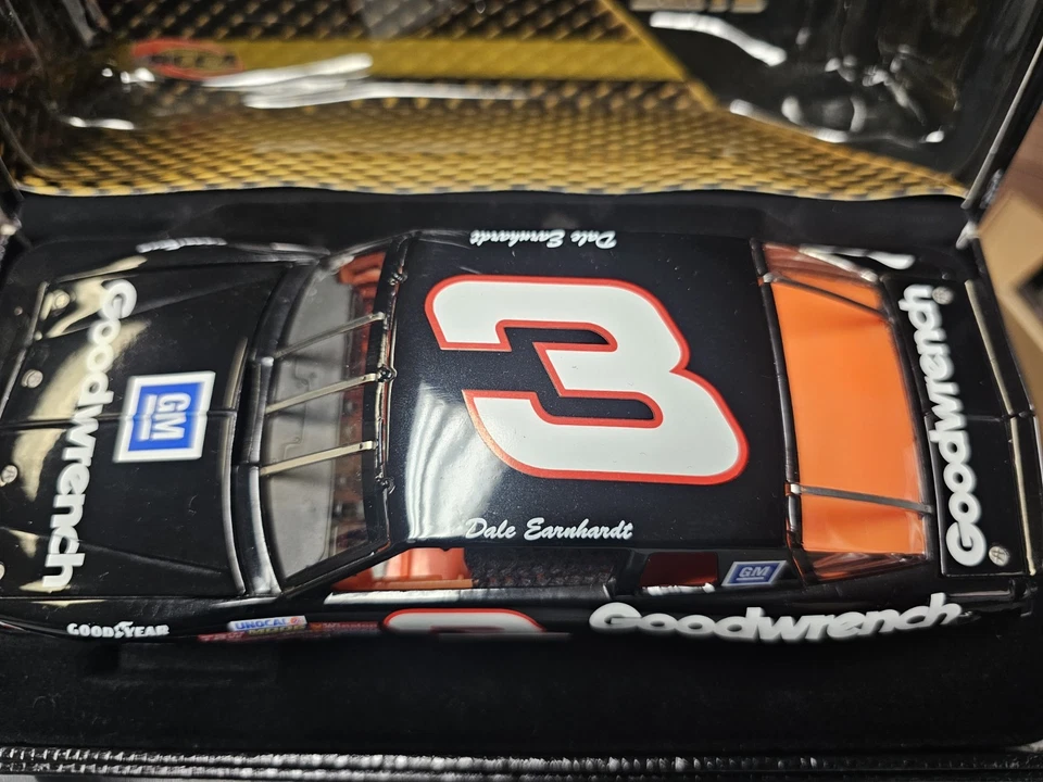 1:24 ELITE Dale Earnhardt 1988 AEROCOUPE Monte Carlo #3 Goodwrench Limited Ed - Image 2 of 3