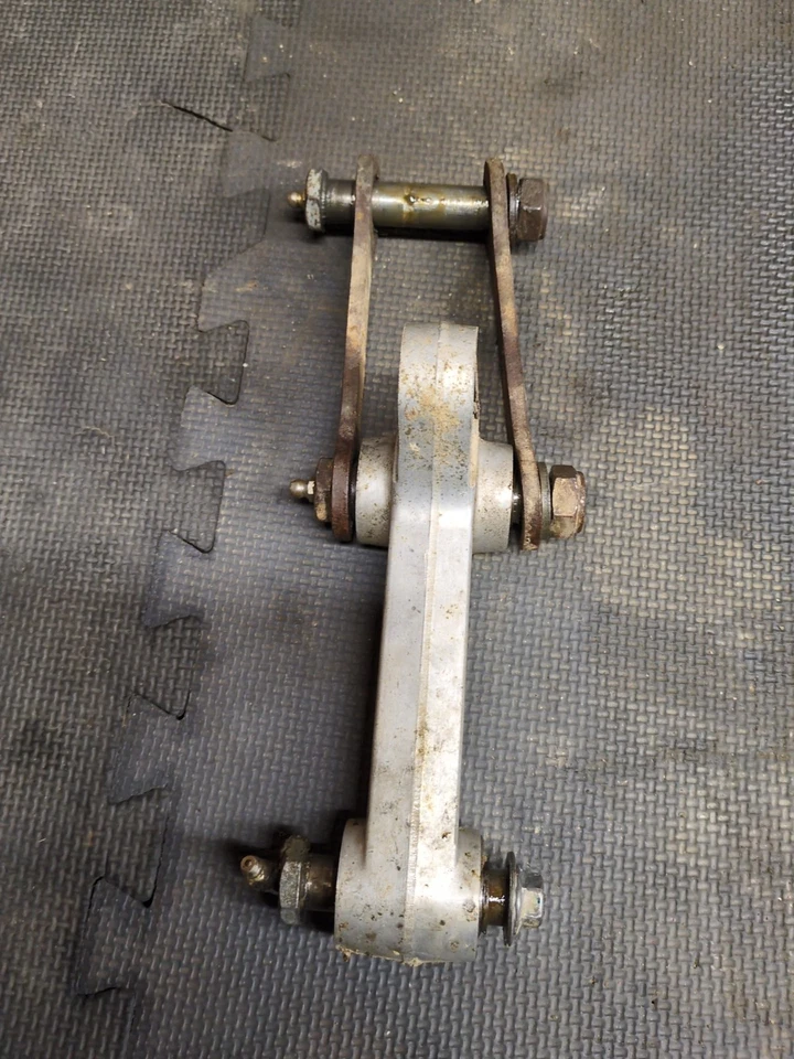 1992 WR200 Rear Shock Linkage Cushion Link Connecting Rod Arm Relay - Image 4 of 4