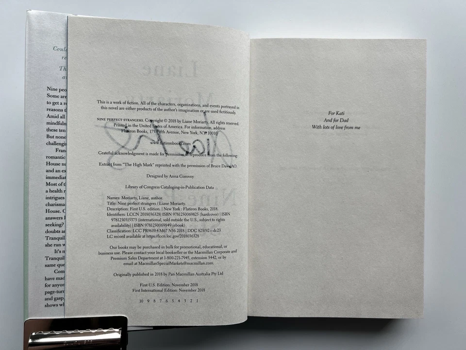 Nine Perfect Strangers SIGNED First Edition HC Liane Moriarty 1st Print Book — 第 3/4 张图片