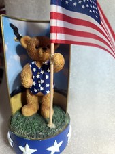 America The Beautiful Bear, Collectors Music Box, Numbered