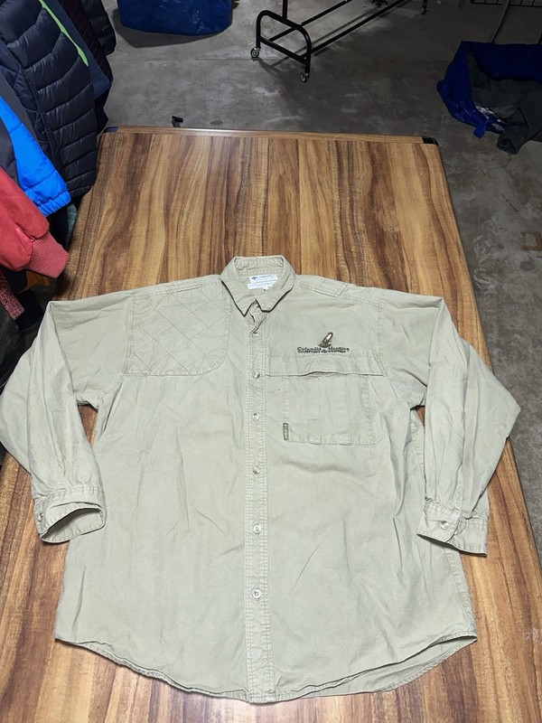 Vintage Columbia Hunting Shirt Sz L Beige Quilted Shoulder Embroidery Outdoor