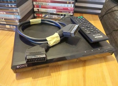 Sony DVD-Player, Top-Zustand, Fernbedienung, SCART-Kabel. Optional mit Filmen!