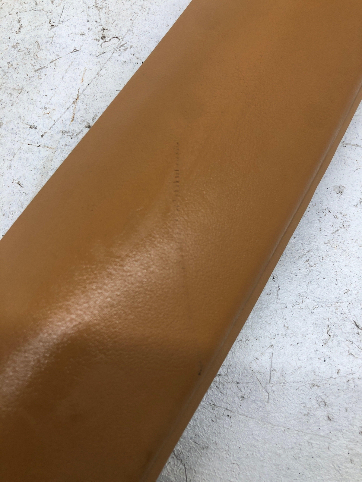 ASTON MARTIN RAPIDE RIGHT REAR LOWER C PILLAR SCUFF PLATE INSERT ASSEMBLY OEM
