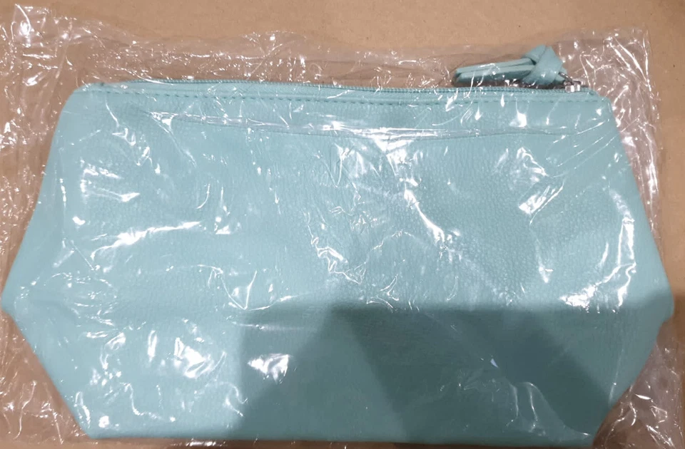 KERASTASE Karastase Türkis Kulturbeutel / Kosmetiktasche. Nagelneu und versiegelt