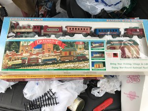 dickensville christmas train