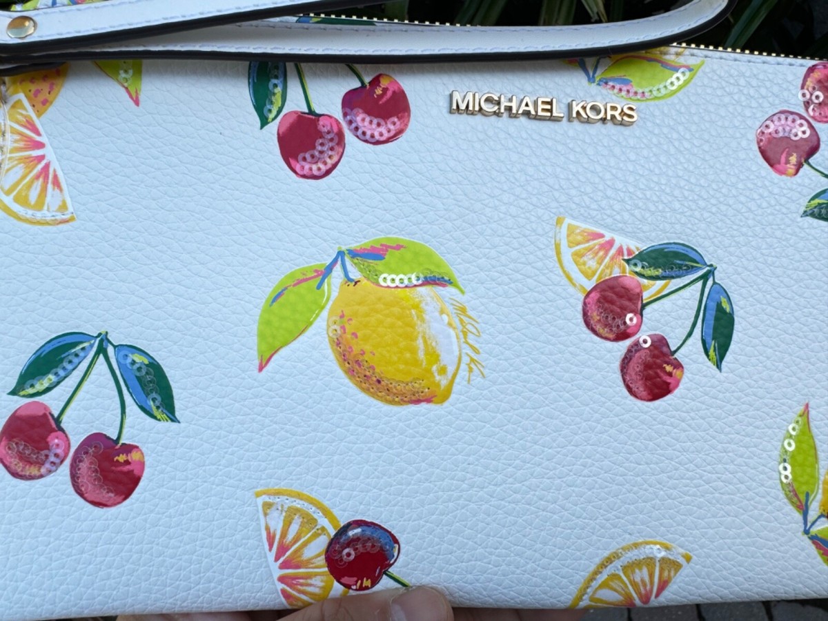 MICHAEL KORS JET SET TRAVEL XL CLUTCH WRISTLET FRUIT MELODY OPTIC MICHAEL KORS JET SET TRAVEL XL CLUTCH WRISTLET FRUIT MELODY OPTIC