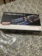 C Traktor Kontrol X1 Dj Controller Midi Effetti Loop Mixaggio Musica Repper