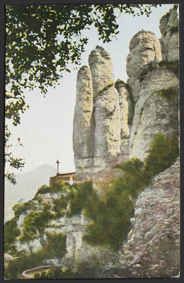 Barcelona. MONTSERRAT. Peñascos sobre el V Misterio de Dolor.