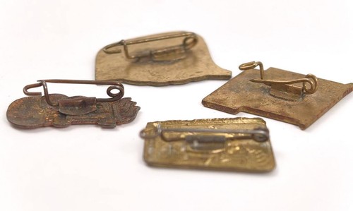 DDR , vier Abzeichen " Junge Pioniere " - Picture 5 of 5