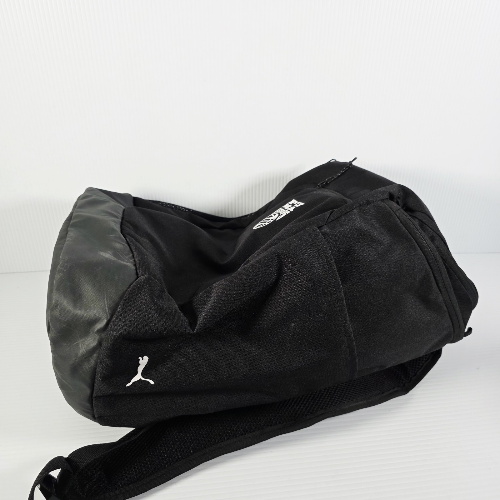 PUMA BASKETBALL PRO Hoops Backpack Black - White - Great Condition  thumbnail 6