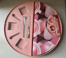 Rare boîte de collection blush poudre lumineuse Beauty Soft Pinch, neuve avec étiquette