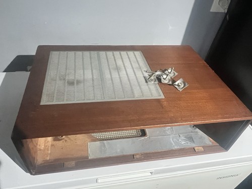 Yamaha CR-2020 Natural Sound Stereo Receiver Wood Cabinet!!