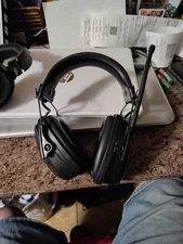 Howard Leight By Honeywell Sync Radio FM AM US Hearing Protection Earmuffs