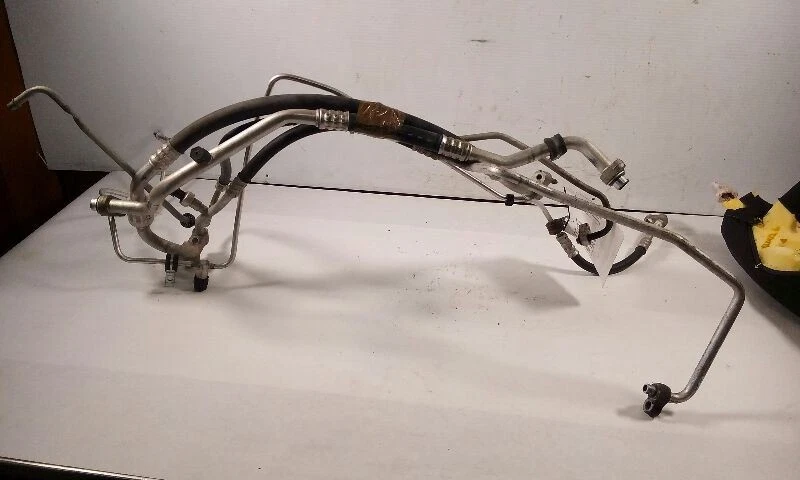 2013 Chevrolet Chevy Equinox AC Hoses 2.4 Liter 4 Cylinder - Image 2 of 4